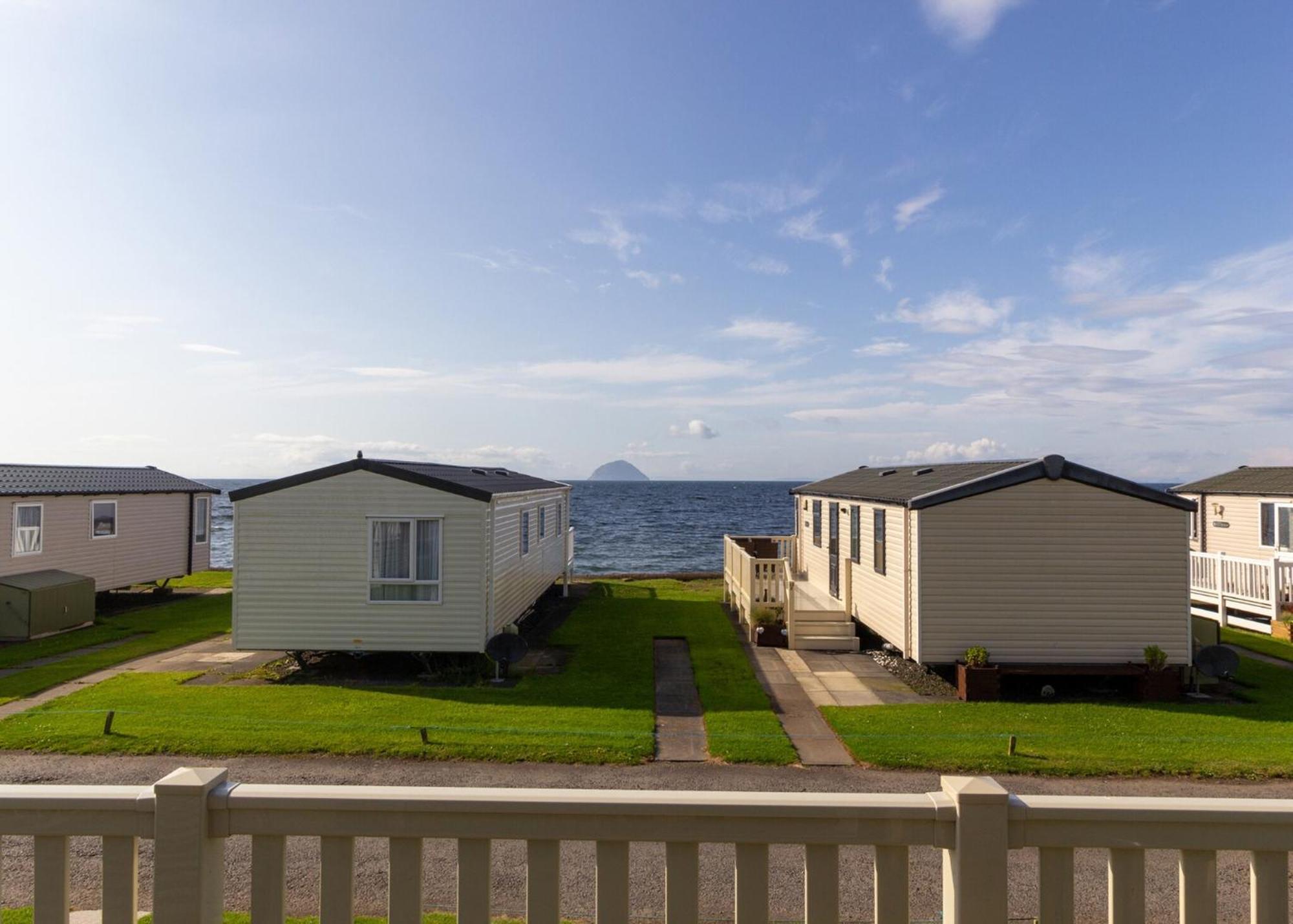 Bennane Shore Holiday Park Lendalfoot Εξωτερικό φωτογραφία